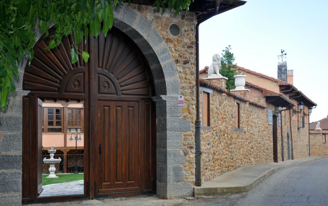 Palacio Del Conde De Rebolledo 3*